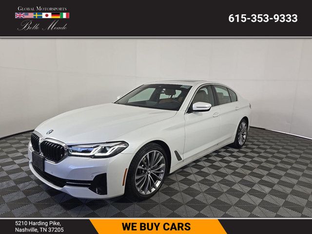 Mineral White Metallic 2023 BMW 5 Series Sedan All-Wheel Drive 8-Speed Automatic