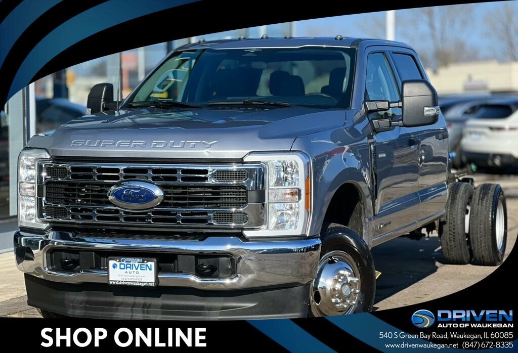 2023 Ford Super Duty F-350 DRW Cab-Chassis SUPER DUTY