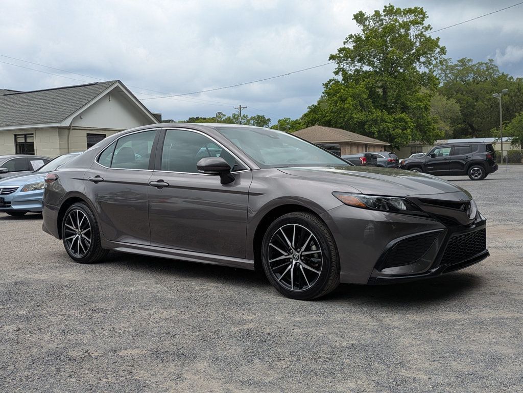 2023 Toyota Camry SE FWD