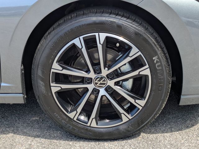 2025 Volkswagen Jetta Sport Automatic - 10