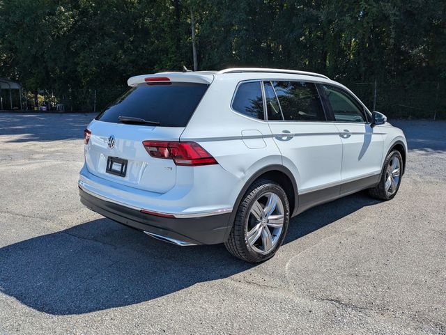 2018 Volkswagen Tiguan 2.0T SEL Premium FWD - 3
