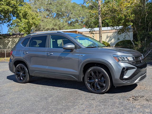2022 Volkswagen Taos SE FWD - 1