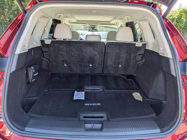 2024 Nissan Rogue FWD SL - 11