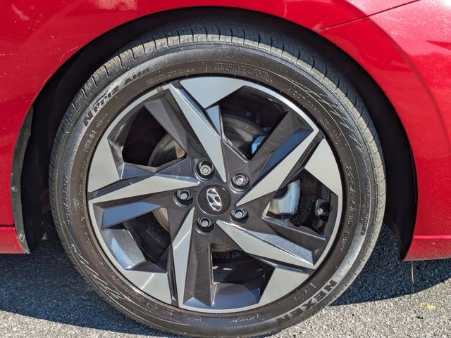 2021 Hyundai Elantra Limited IVT *Ltd Avail* - 10