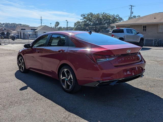 2021 Hyundai Elantra Limited IVT *Ltd Avail* - 5