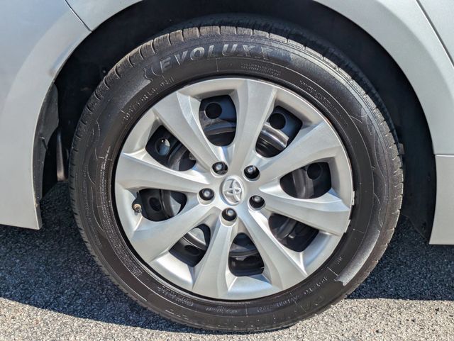 2022 Toyota Corolla LE CVT - 11