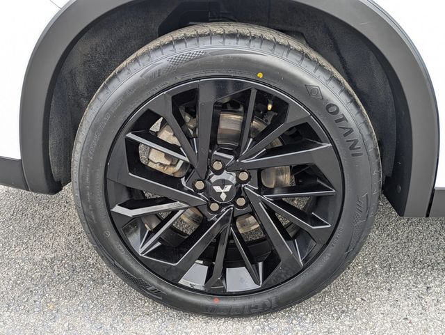 2022 Mitsubishi Outlander ES FWD - 11