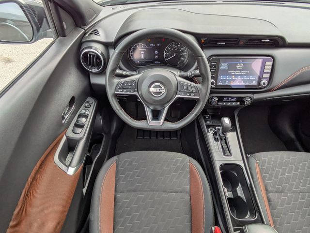 2024 Nissan Kicks SR FWD Boulder Gray Pearl at Robbins Nissan