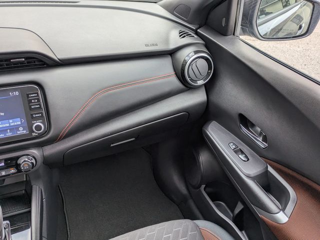 2024 Nissan Kicks SR FWD Boulder Gray Pearl at Robbins Nissan