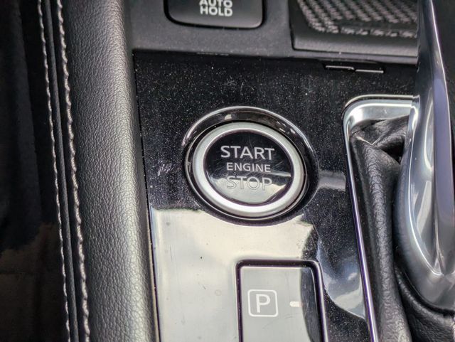 2024 Nissan Kicks SR FWD Boulder Gray Pearl at Robbins Nissan