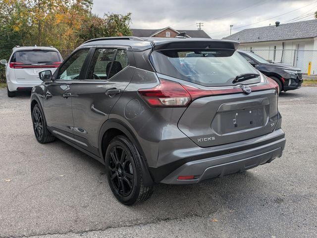 2024 Nissan Kicks SR FWD Boulder Gray Pearl at Robbins Nissan