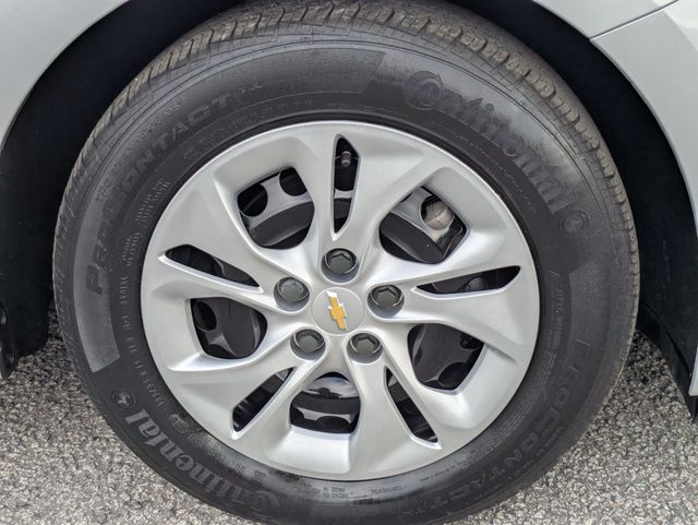 2019 Chevrolet CRUZE 4dr Hatchback LS - 10