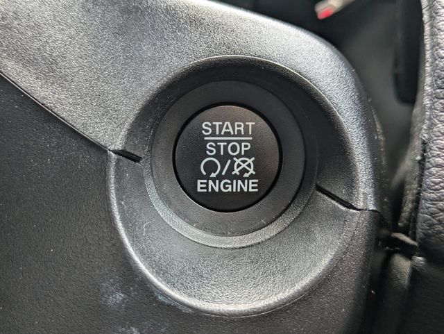 2021 Jeep Compass Limited 4x4 Billet Silver Metallic Clearcoat at Brad Windhams Used Cars