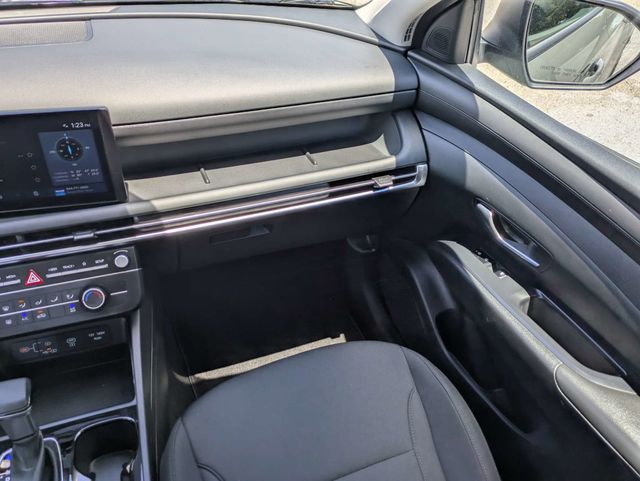 2025 Hyundai Tucson  Hampton Gray at Burns Kia