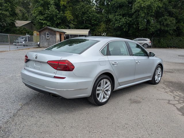 2018 Volkswagen Passat V6 SEL Premium DSG - 3