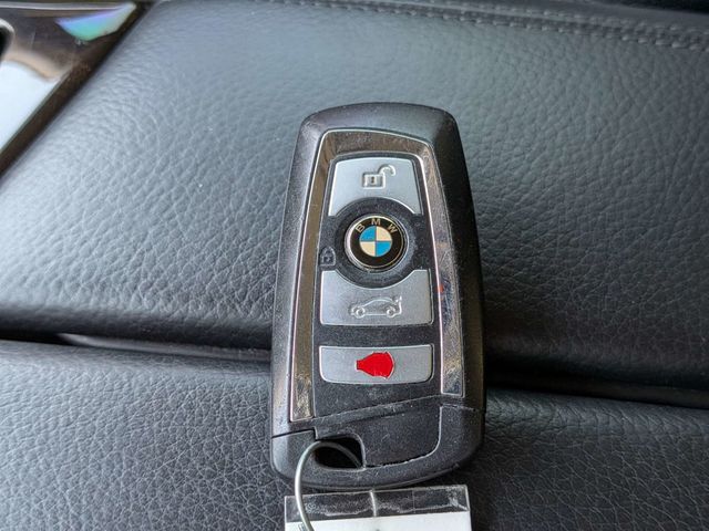 2014 BMW 5 Series 528i xDrive Black Sapphire Metallic at Right Choice Automotive