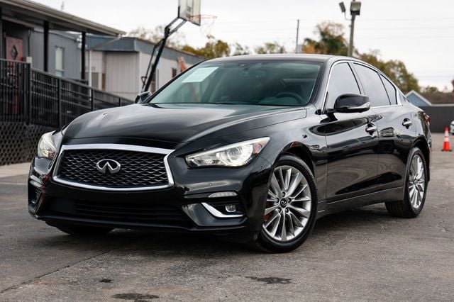 INFINITI Q50 3.0t Luxe RWD