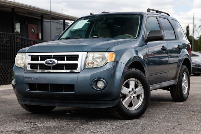 Gray (Steel Blue Metallic) 2012 Ford Escape SUV / Crossover Front-Wheel Drive 6-Speed Automatic