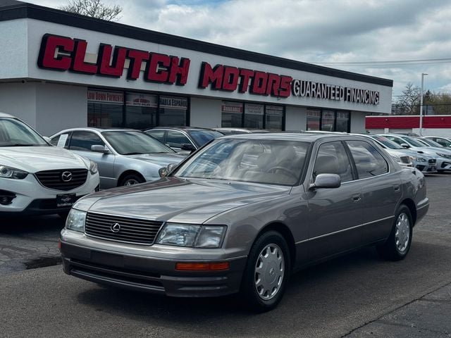 1996 Lexus LS 400's photo