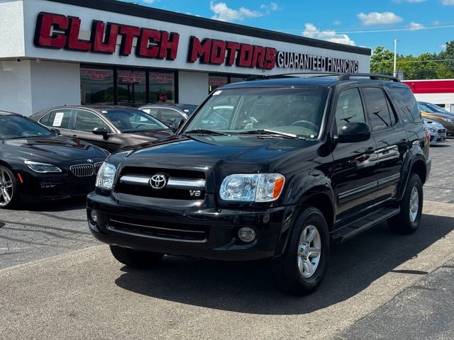 2005 Toyota Sequoia SR5 4x4's photo