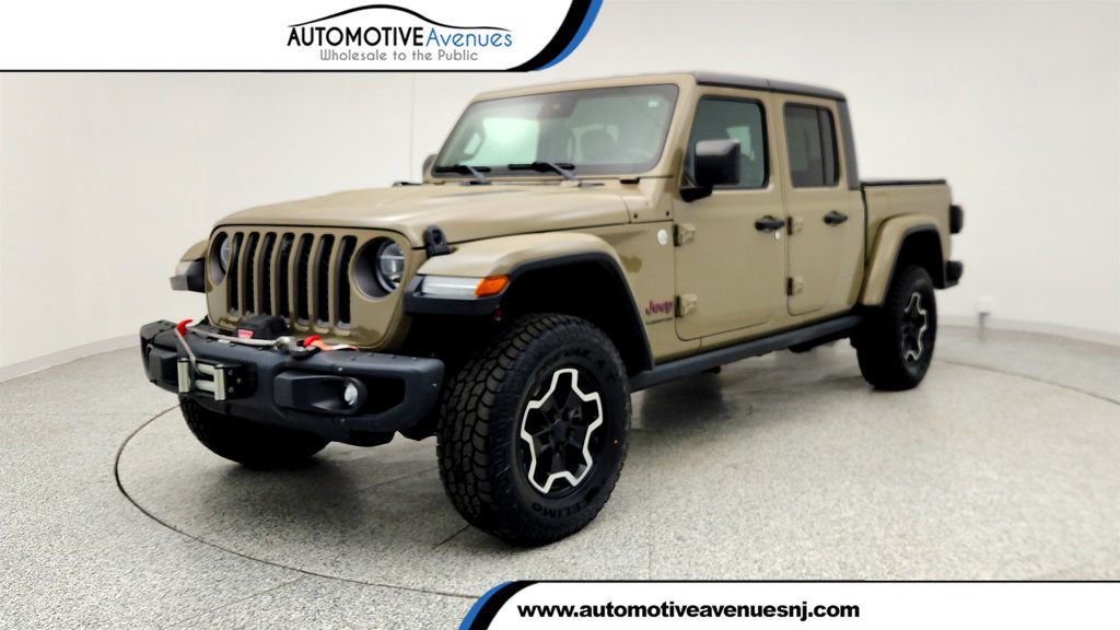 Gator Clearcoat 2020 Jeep Gladiator Rubicon Crew Cab 4WD Pickup Truck Four-Wheel Drive Automatic