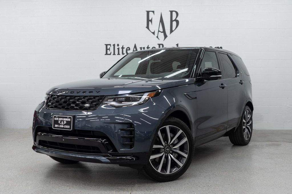 2024 Land Rover Discovery P300 Dynamic SE