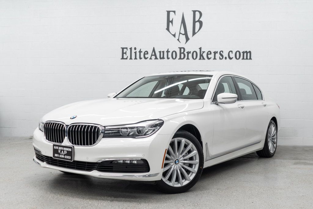 Alpine White 2018 BMW 7 Series Sedan All-Wheel Drive 8-Speed Automatic