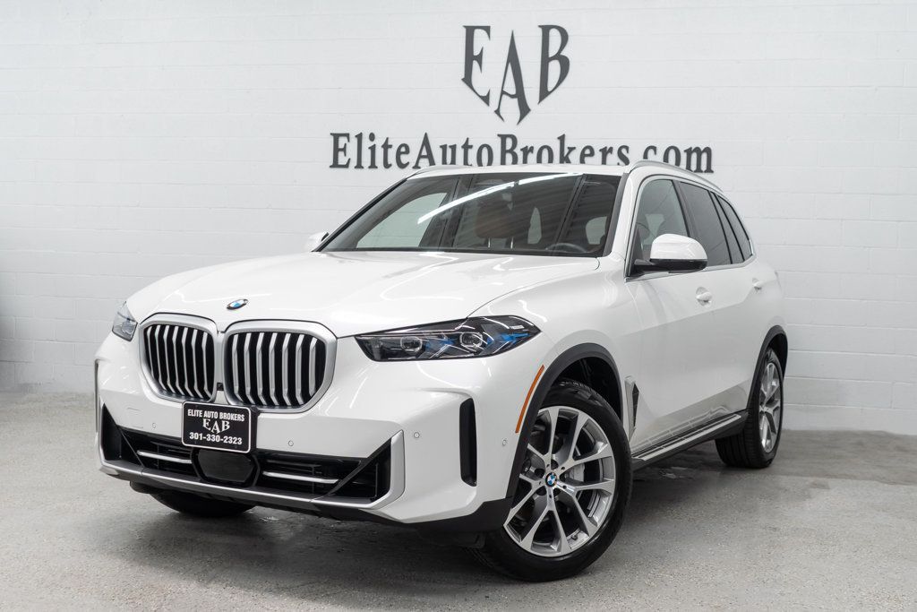 Mineral White Metallic 2026 BMW X5 SUV / Crossover All-Wheel Drive 8-Speed Automatic