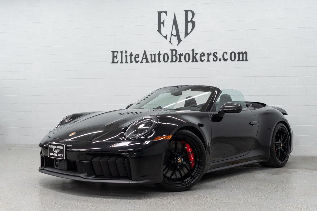 2025 Porsche 911 Carrera 4 GTS Cabriolet