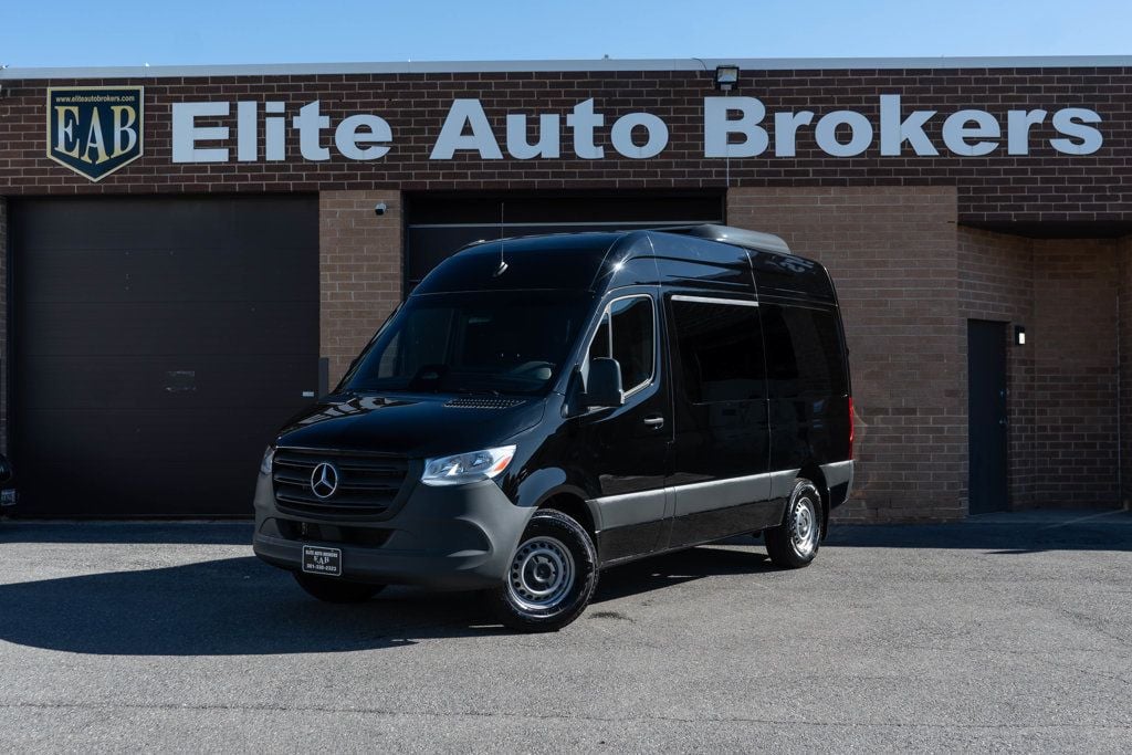 2025 Mercedes-Benz Sprinter Passenger Van 2500 Standard Roof I4 Diesel 144" RWD
