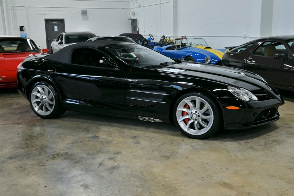 Owner '08 Mercedes SLR Mclaren,SLR Embossing,Red Stitching,Red Calipers,XL seats