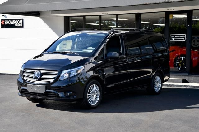 2023 Mercedes-Benz Metris Passenger RWD