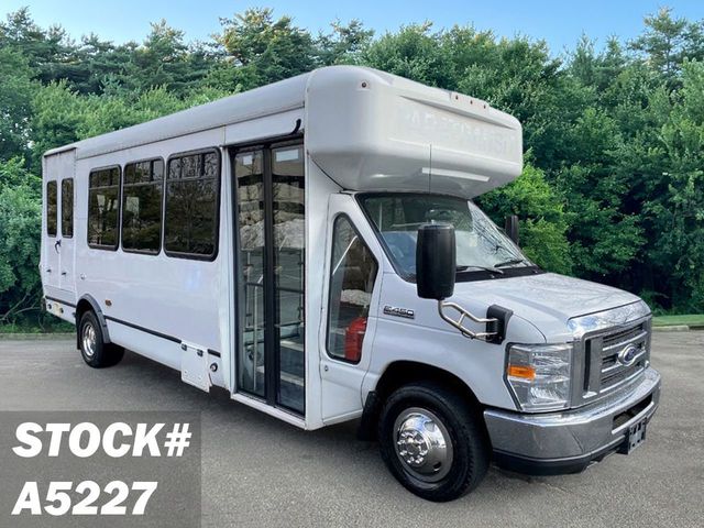 2017 Ford E-450 Shuttle Bus For Up to 5 Wheelchairs For Sale