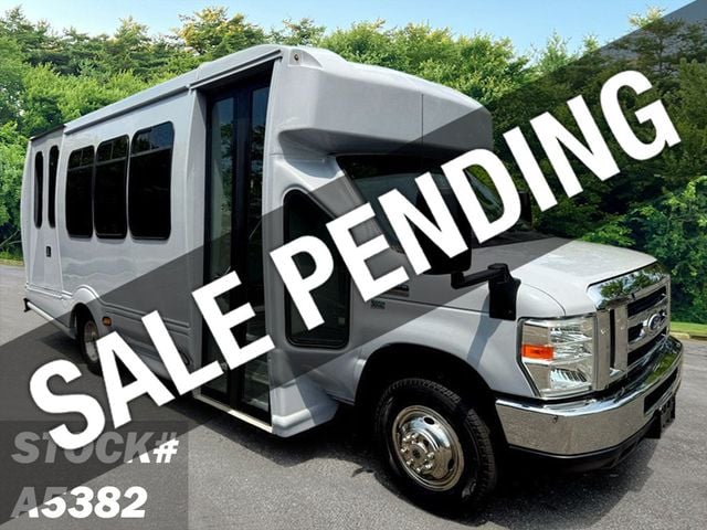 2015 Ford E-450 TurtleTop Non-CDL Wheelchair Bus