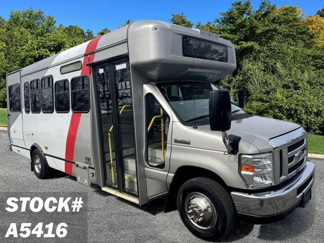 2018 Ford E-450 Wheelchair Shuttle Bus