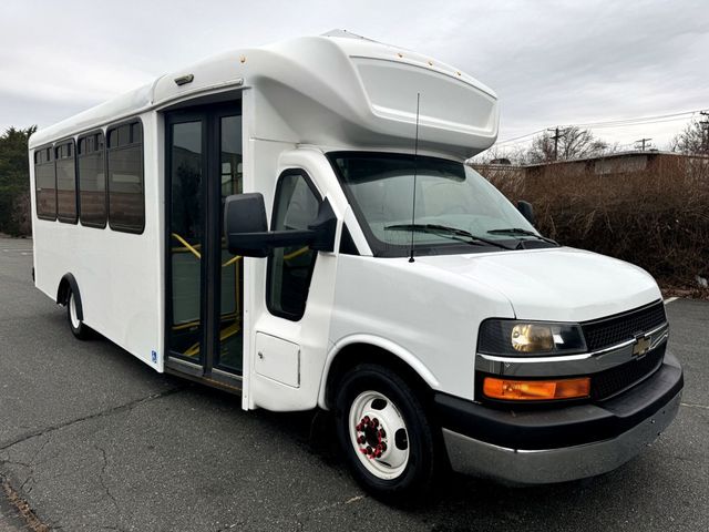 2017 Chevrolet Express 4500 Arboc Wheelchair Shuttle Bus