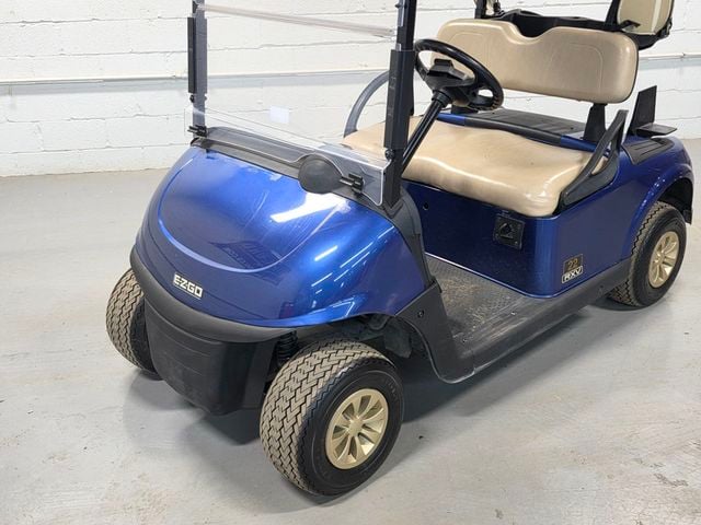 2020 E-Z-GO Freedom RXV Electric — photo 2