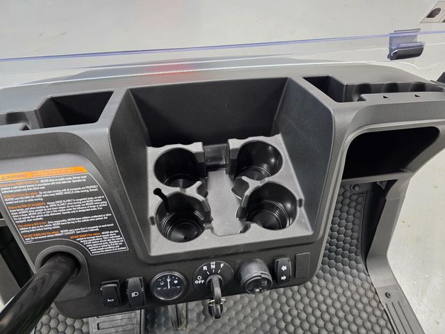 2026 E-Z-GO RXV 4 Valor S+ 48V — photo 21