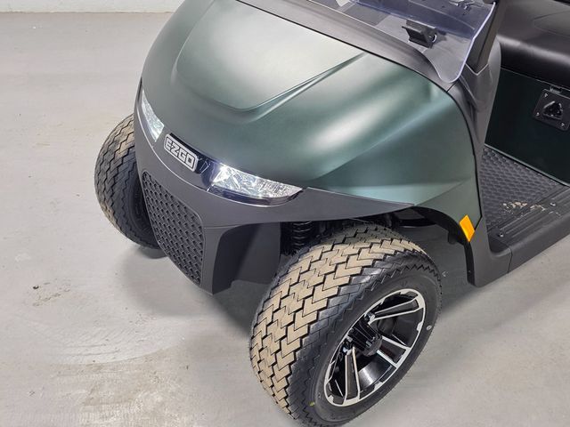 2026 E-Z-GO RXV 4 Valor S+ 48V — photo 22