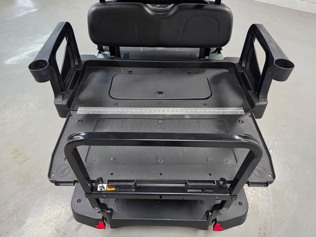2026 E-Z-GO RXV 4 Valor S+ 48V — photo 29