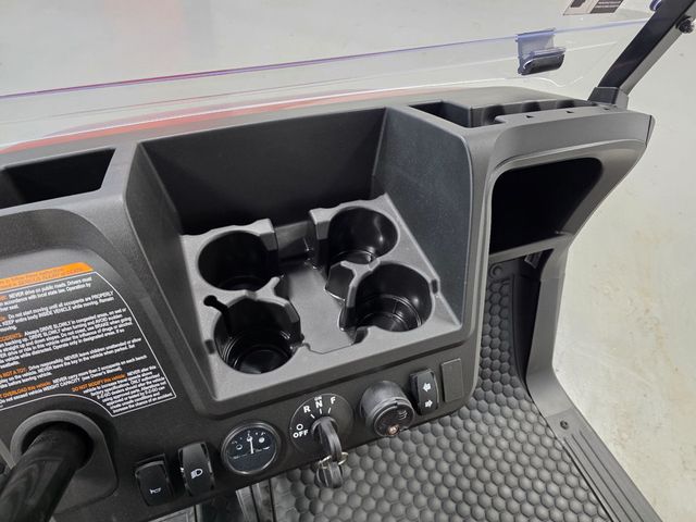 2026 E-Z-GO RXV 4 Valor S+ 48V — photo 16