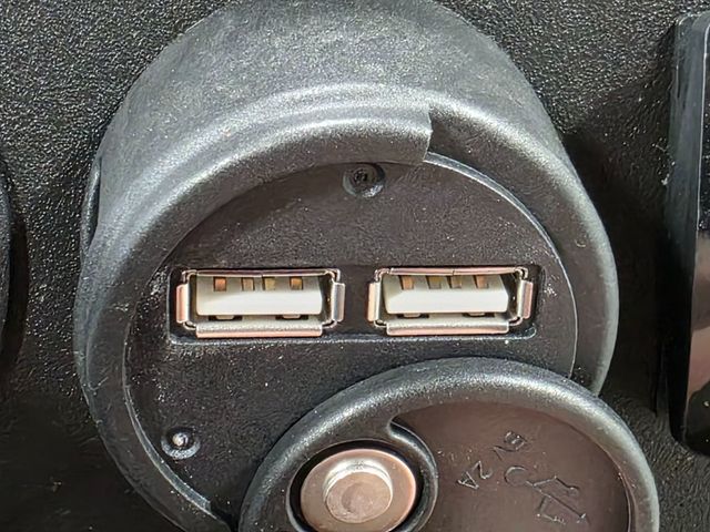 2026 E-Z-GO RXV 4 Valor S+ 48V — photo 17