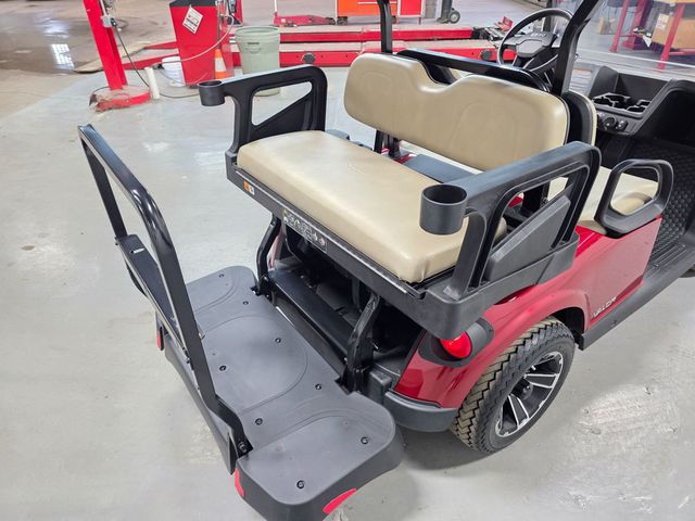 2026 E-Z-GO RXV 4 Valor S+ 48V — photo 24