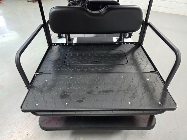 2020 E-Z-GO Freedom RXV Elite — photo 28