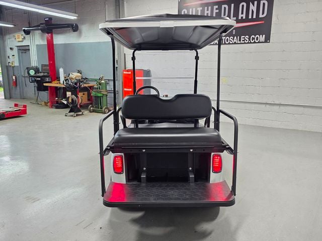 2020 E-Z-GO Freedom RXV Elite — photo 7