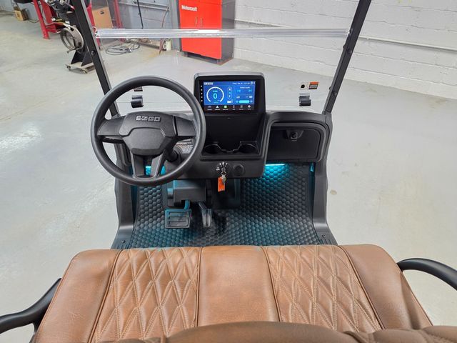 2026 E-Z-GO RXV 4 Summit XT Elite Lithium — photo 12