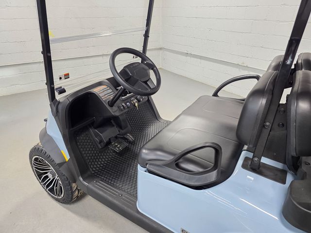 2026 E-Z-GO RXV 4 Summit X Elite Lithium — photo 12