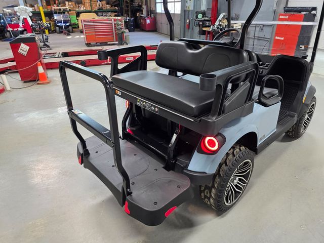 2026 E-Z-GO RXV 4 Summit X Elite Lithium — photo 37