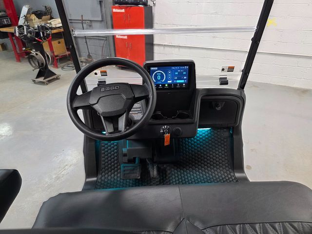 2026 E-Z-GO RXV 4 Summit XTL Elite Lithium — photo 10