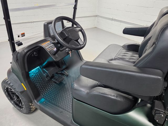 2026 E-Z-GO RXV 4 Summit XTL Elite Lithium — photo 14